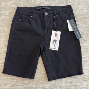 NWT Tinseltown Bermuda Shorts Size 3 Black Soft Stretch Denim Jean Frayed Hem